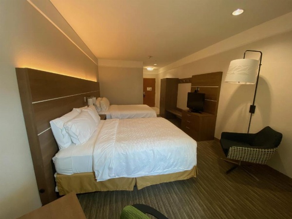 Holiday Inn Express Hotel Galveston West-Seawall image 17